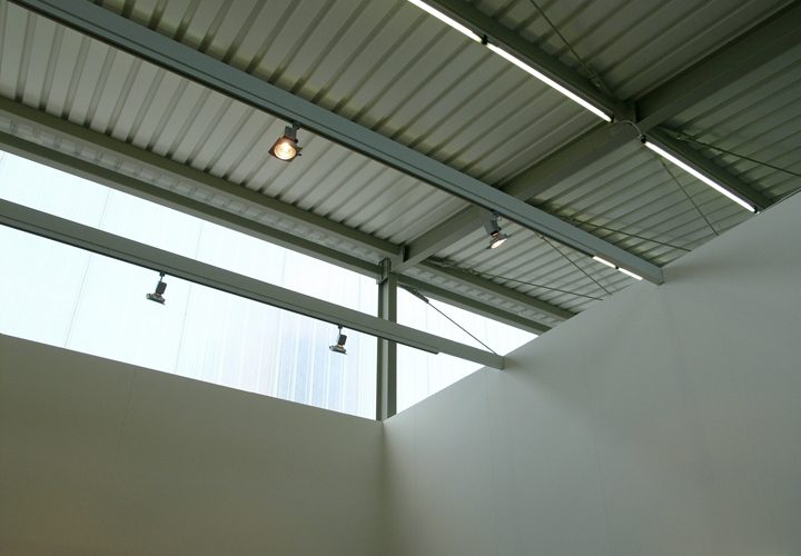 Messehalle mit Stellwänden